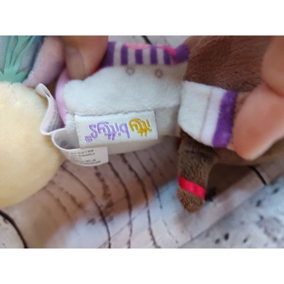 Hallmark Itty Bittys 3 DISNEY PRINCESSES BELL Cinderella Elsa And Doc Mcstuffins - Picture 6 of 8